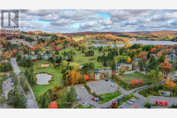 301 - 29 TENNISVIEW DRIVE, #301