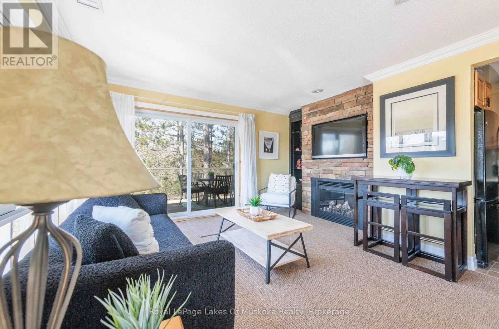 301 - 29 TENNISVIEW DRIVE, #301