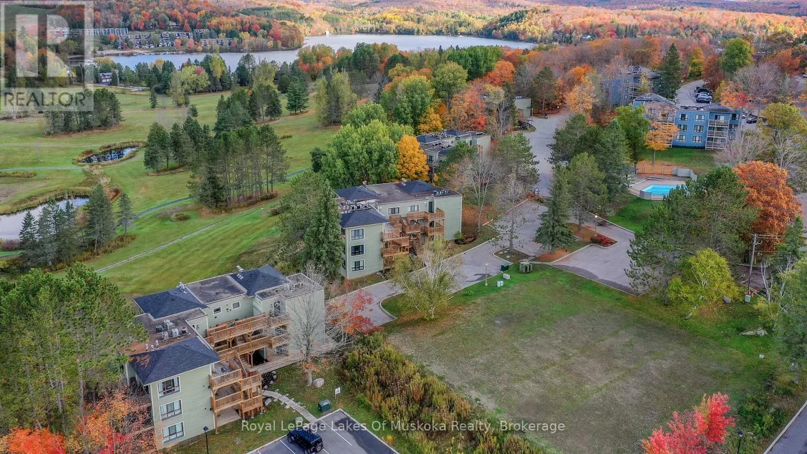 301 - 29 TENNISVIEW DRIVE, #301