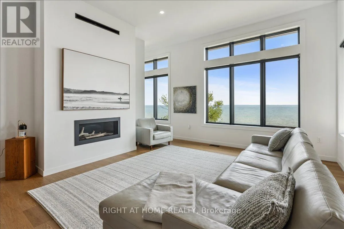 17 BLUEWATER PARKWAY