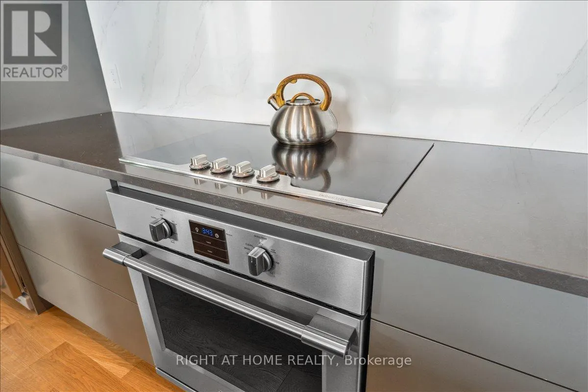 17 BLUEWATER PARKWAY