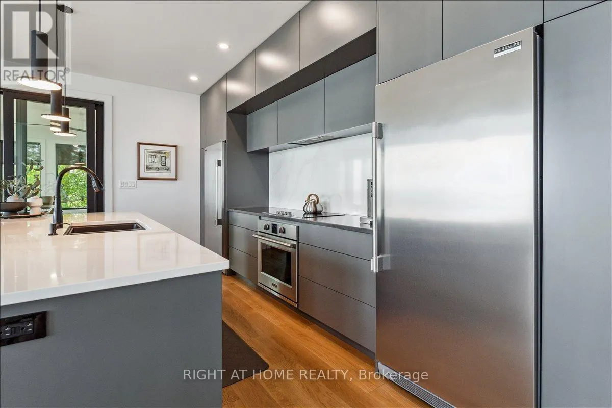 17 BLUEWATER PARKWAY