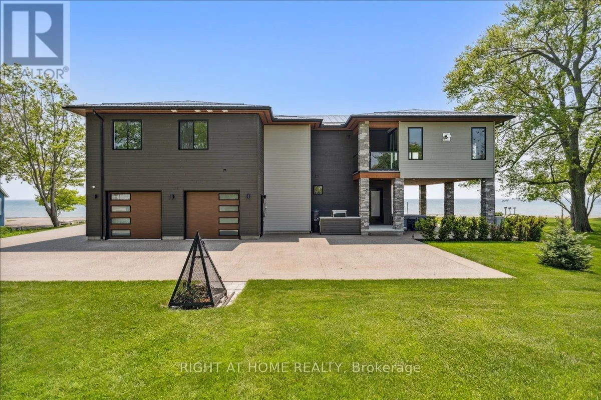 17 BLUEWATER PARKWAY