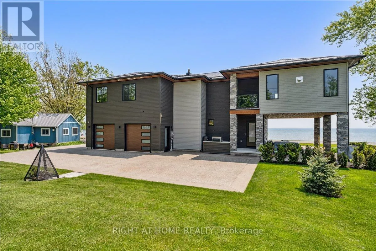 17 BLUEWATER PARKWAY