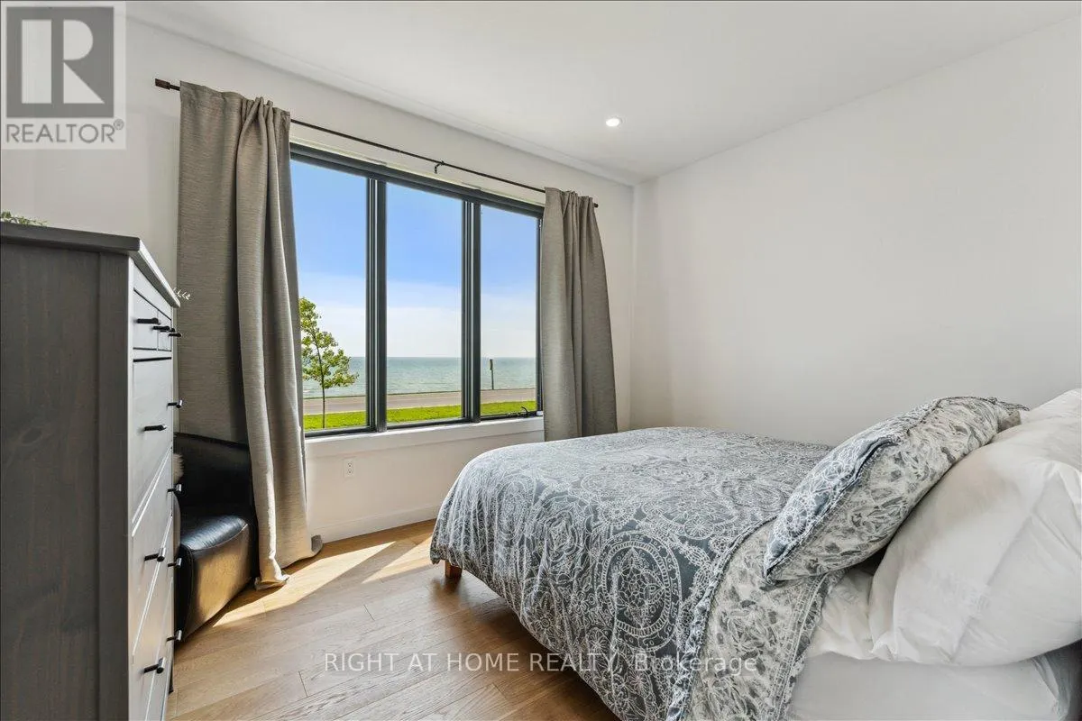 17 BLUEWATER PARKWAY