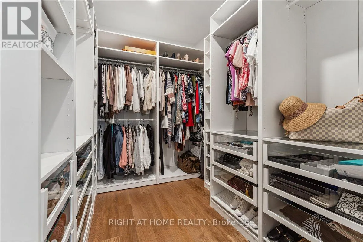 17 BLUEWATER PARKWAY