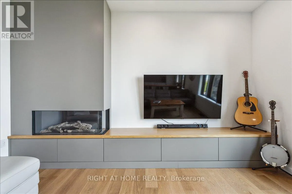 17 BLUEWATER PARKWAY