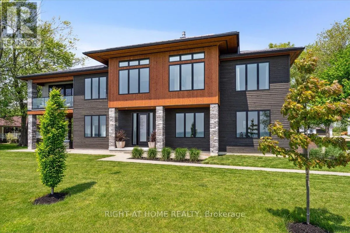 17 BLUEWATER PARKWAY