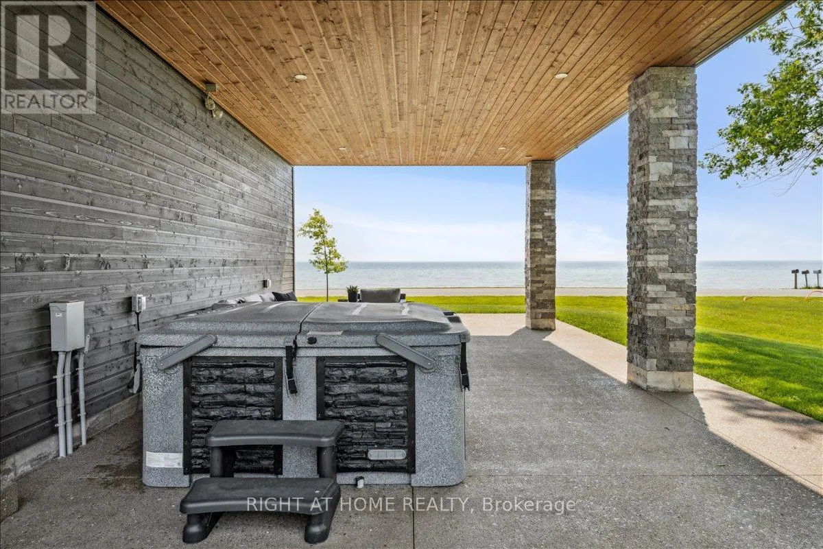 17 BLUEWATER PARKWAY