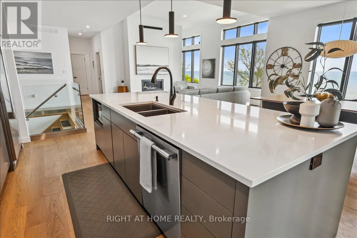 17 BLUEWATER PARKWAY