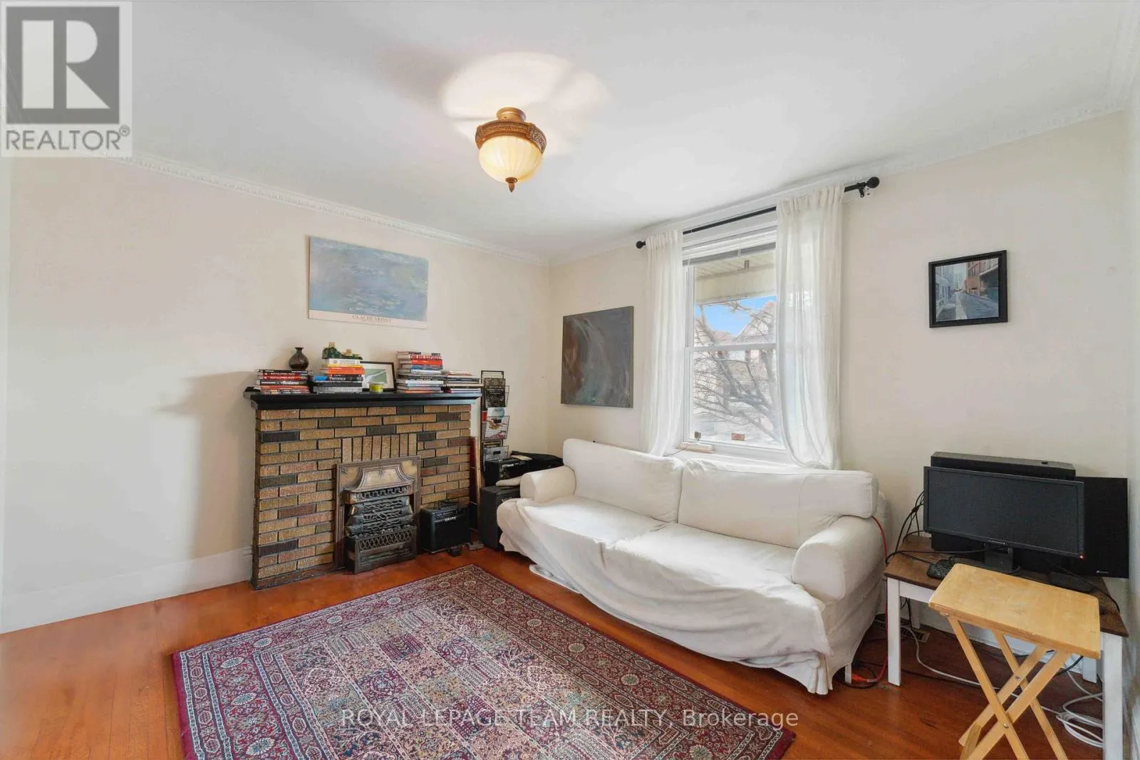 235 CAMBRIDGE STREET N