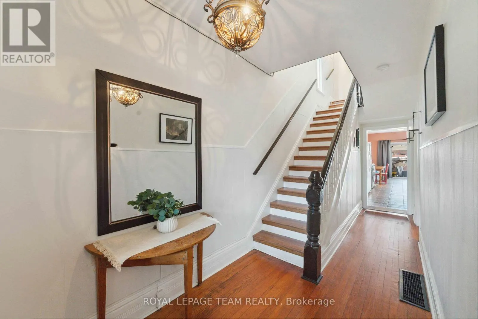 235 CAMBRIDGE STREET N