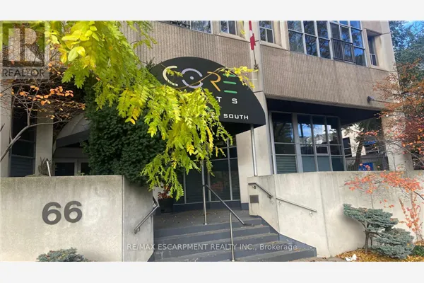 715 - 66 BAY STREET S