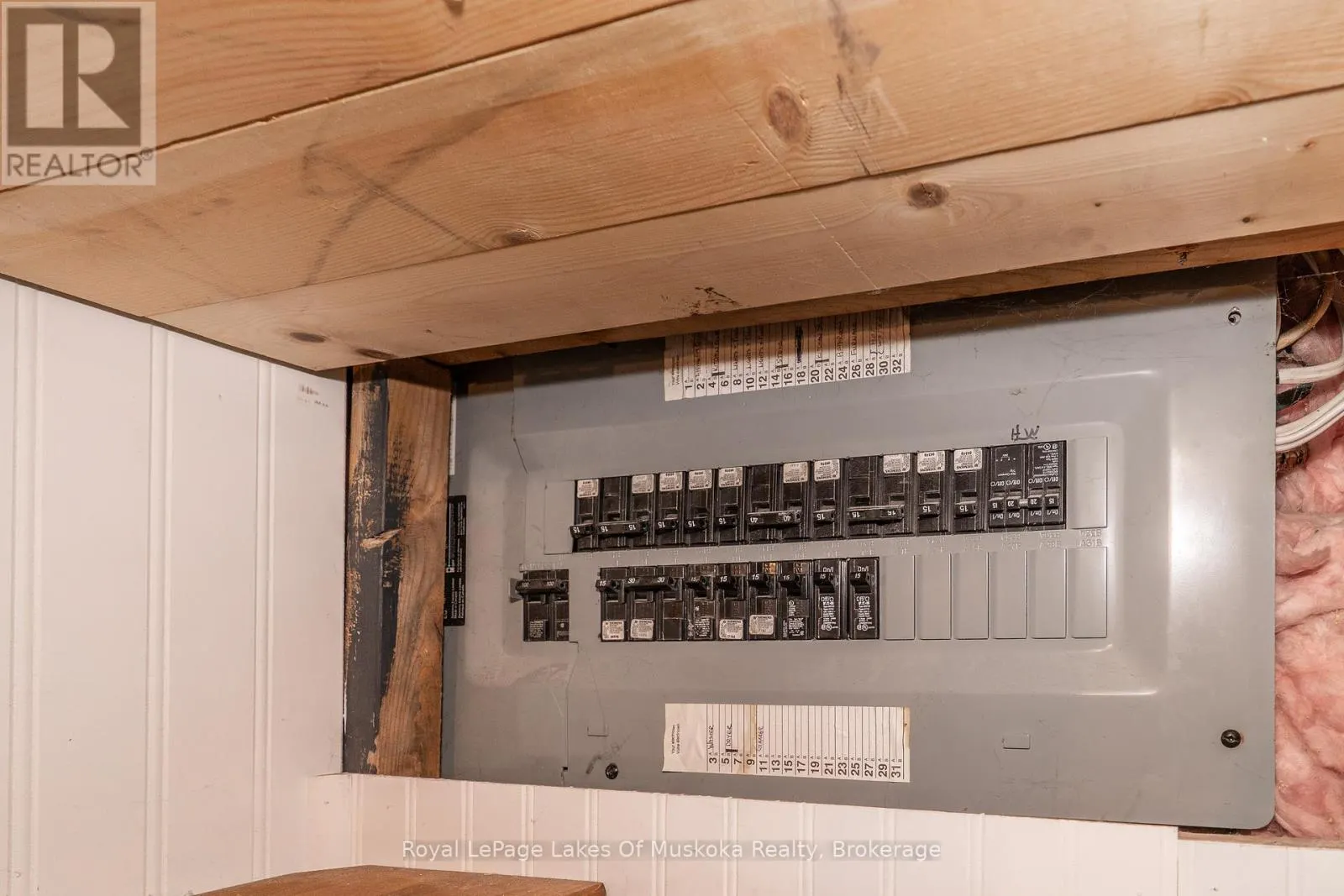 31 FLORENCE STREET W