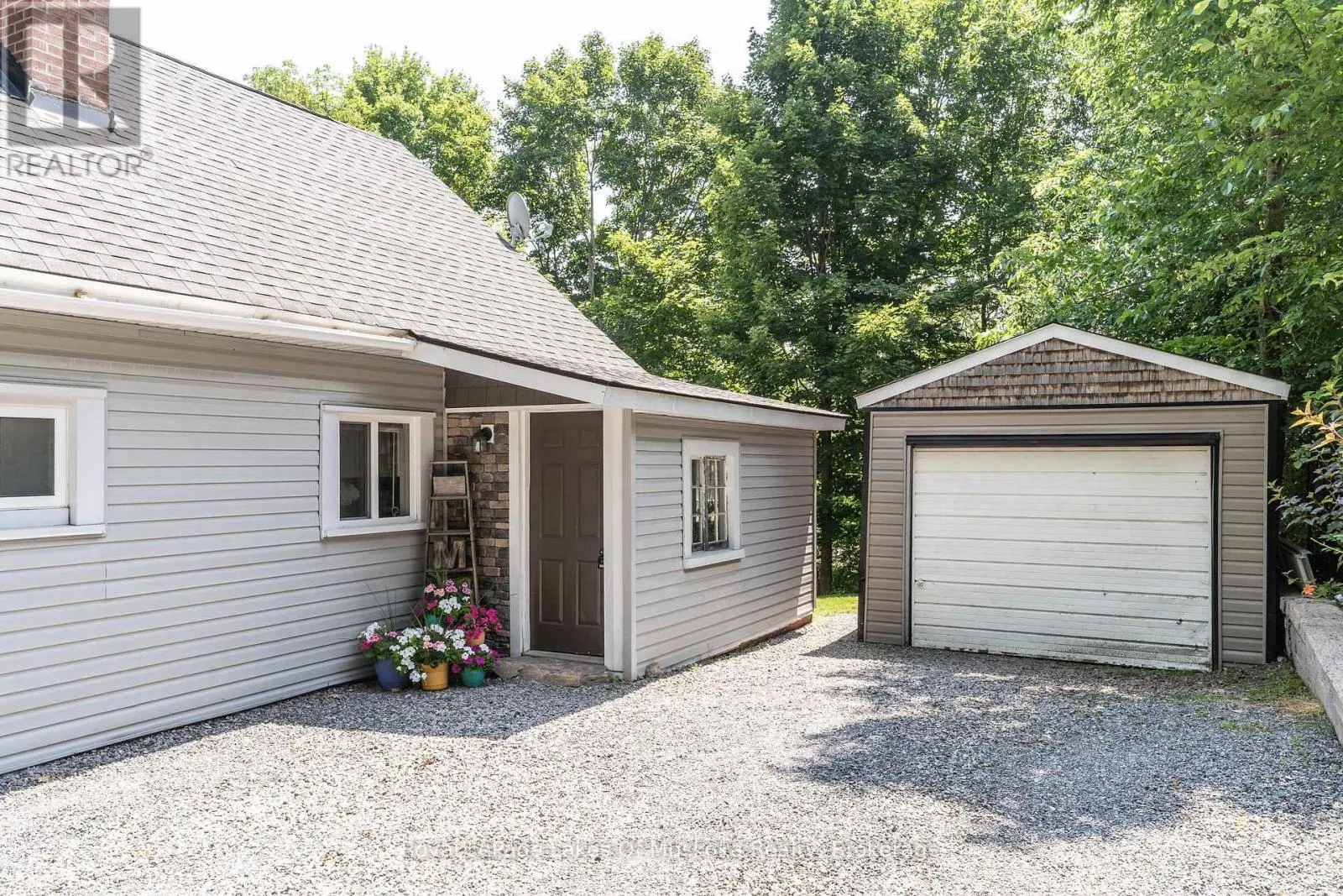 31 FLORENCE STREET W