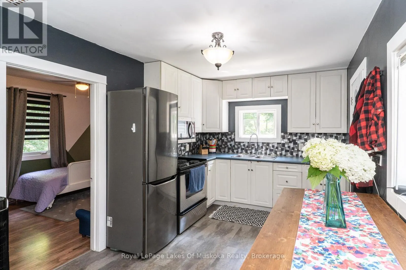 31 FLORENCE STREET W