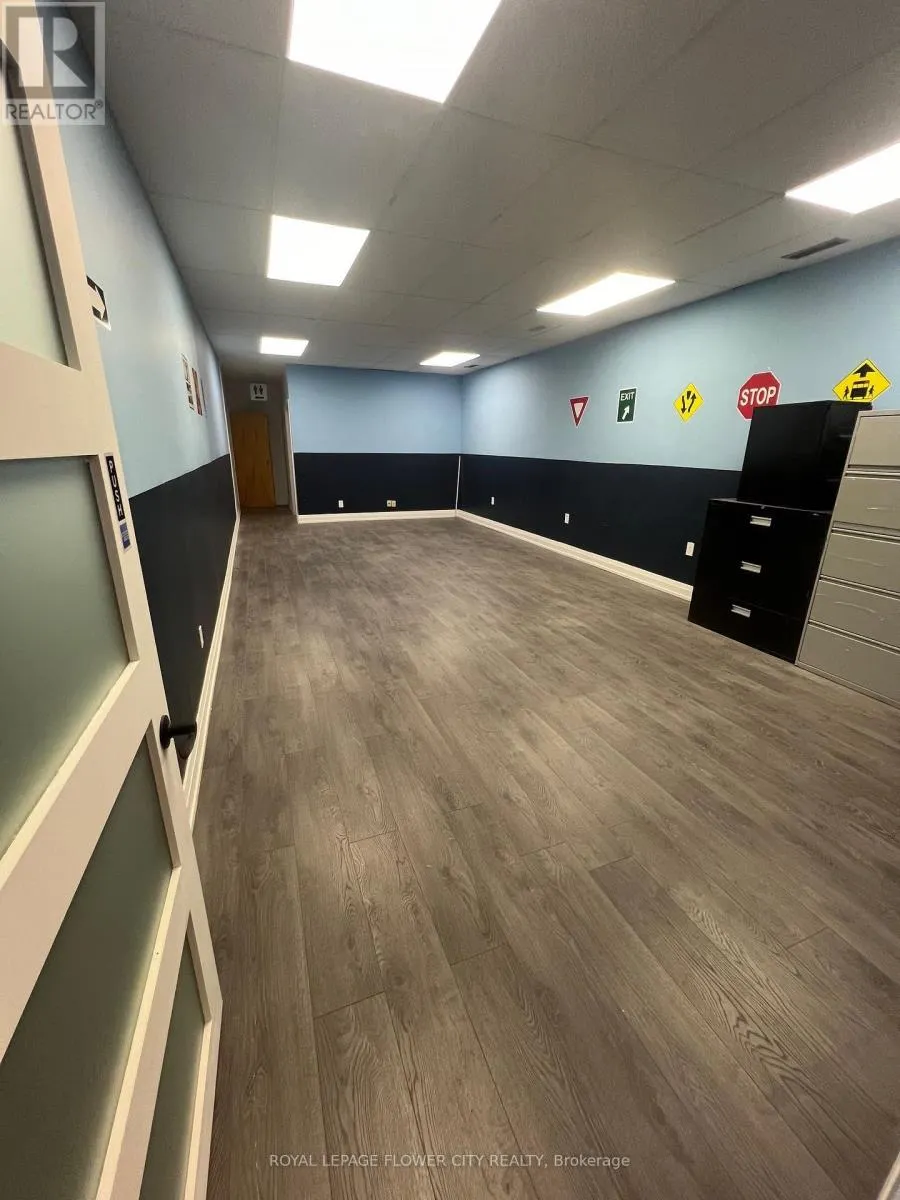 203 - 308 NORTH FRONT STREET