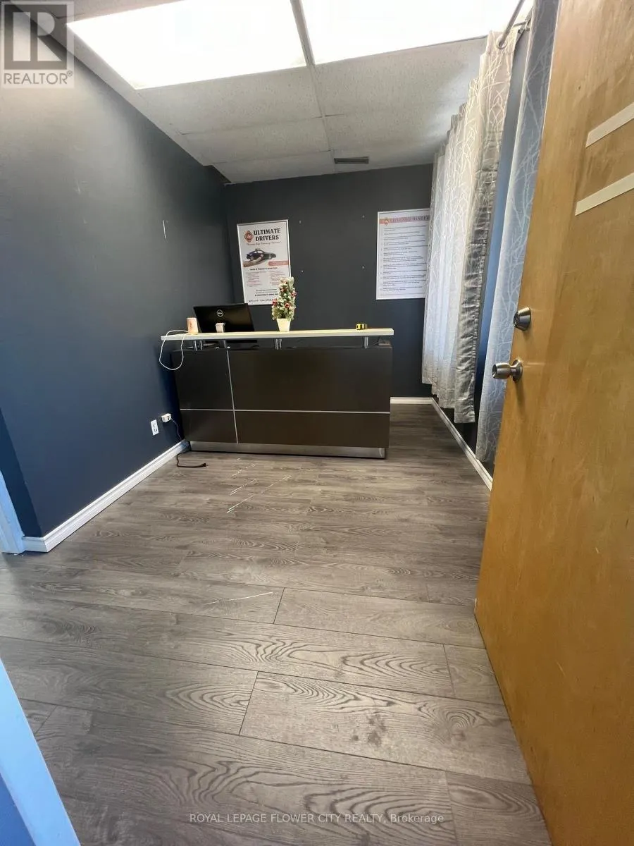 203 - 308 NORTH FRONT STREET