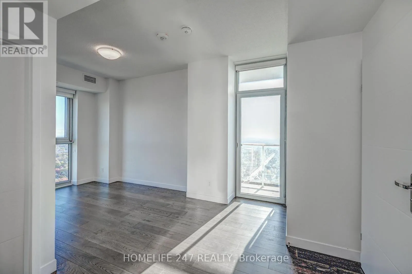 3102 - 60 FREDERICK STREET