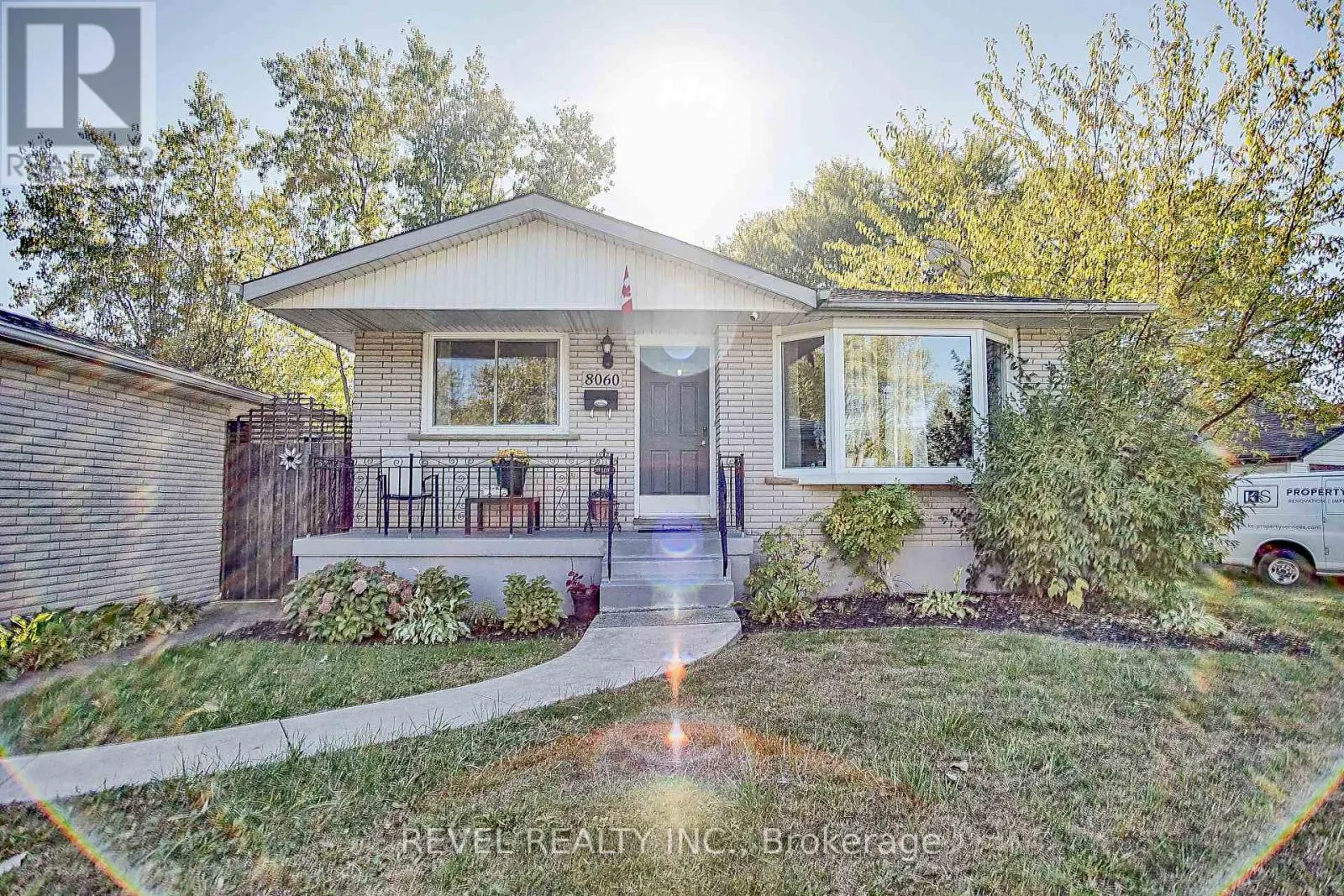 8060 BEAVERDAMS ROAD N