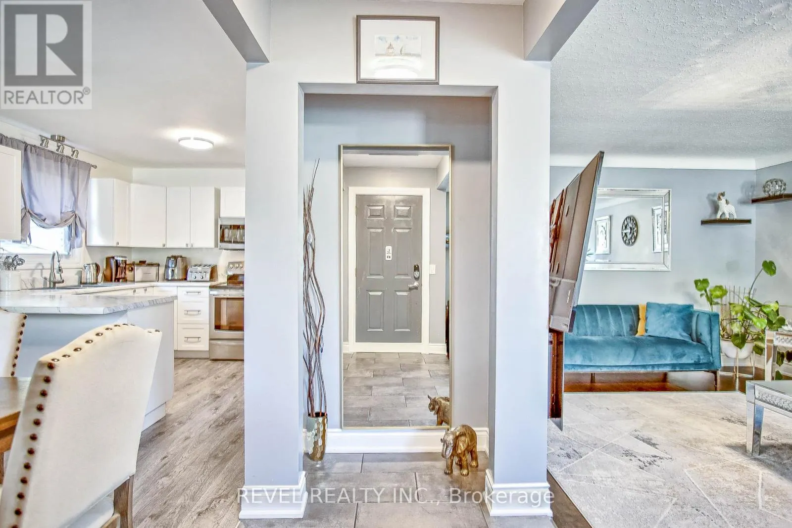 8060 BEAVERDAMS ROAD N