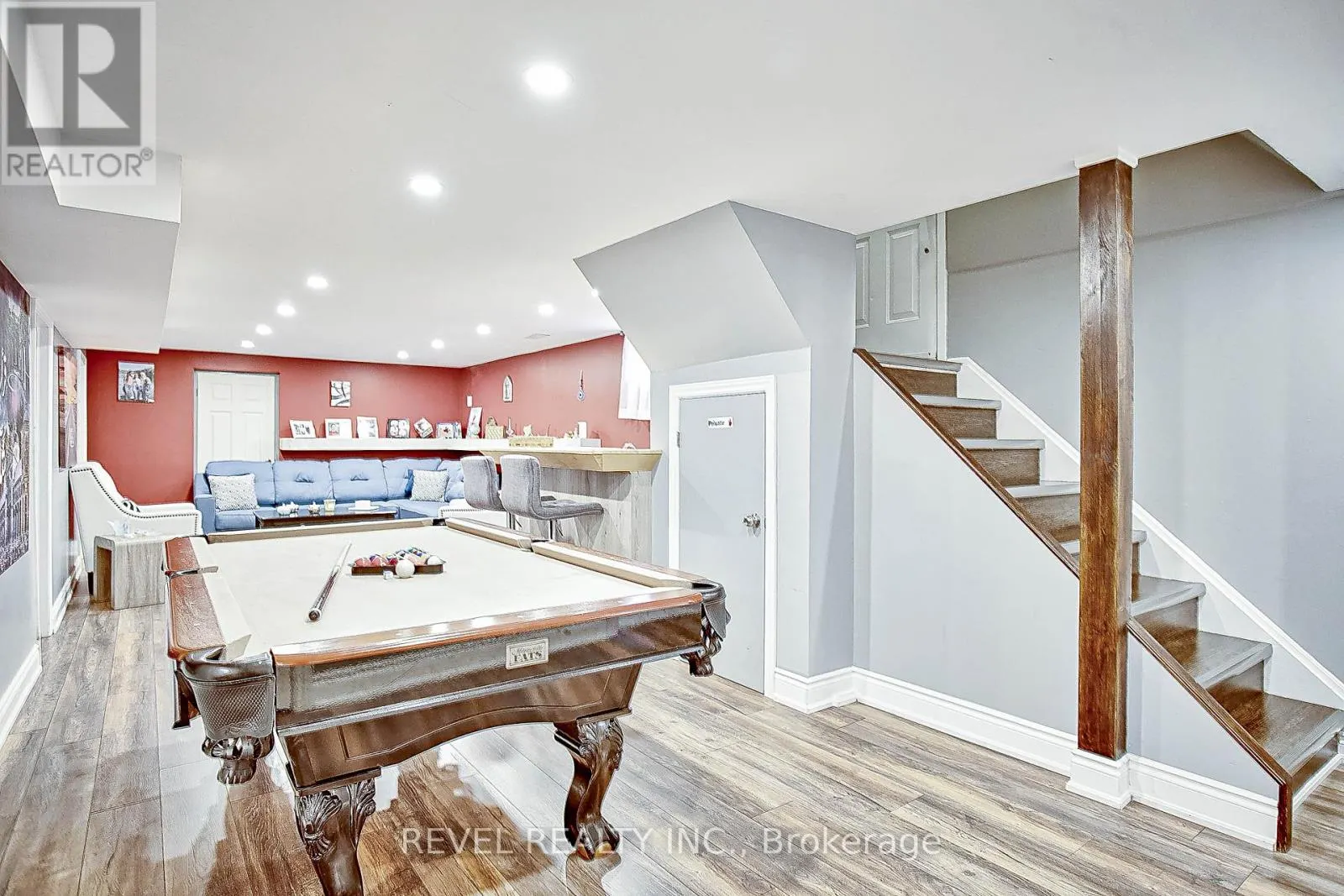 8060 BEAVERDAMS ROAD N