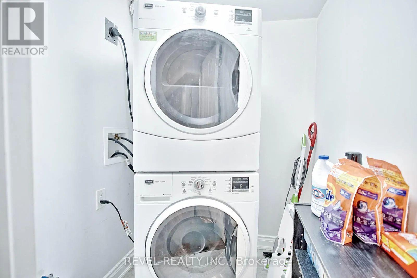 8060 BEAVERDAMS ROAD N