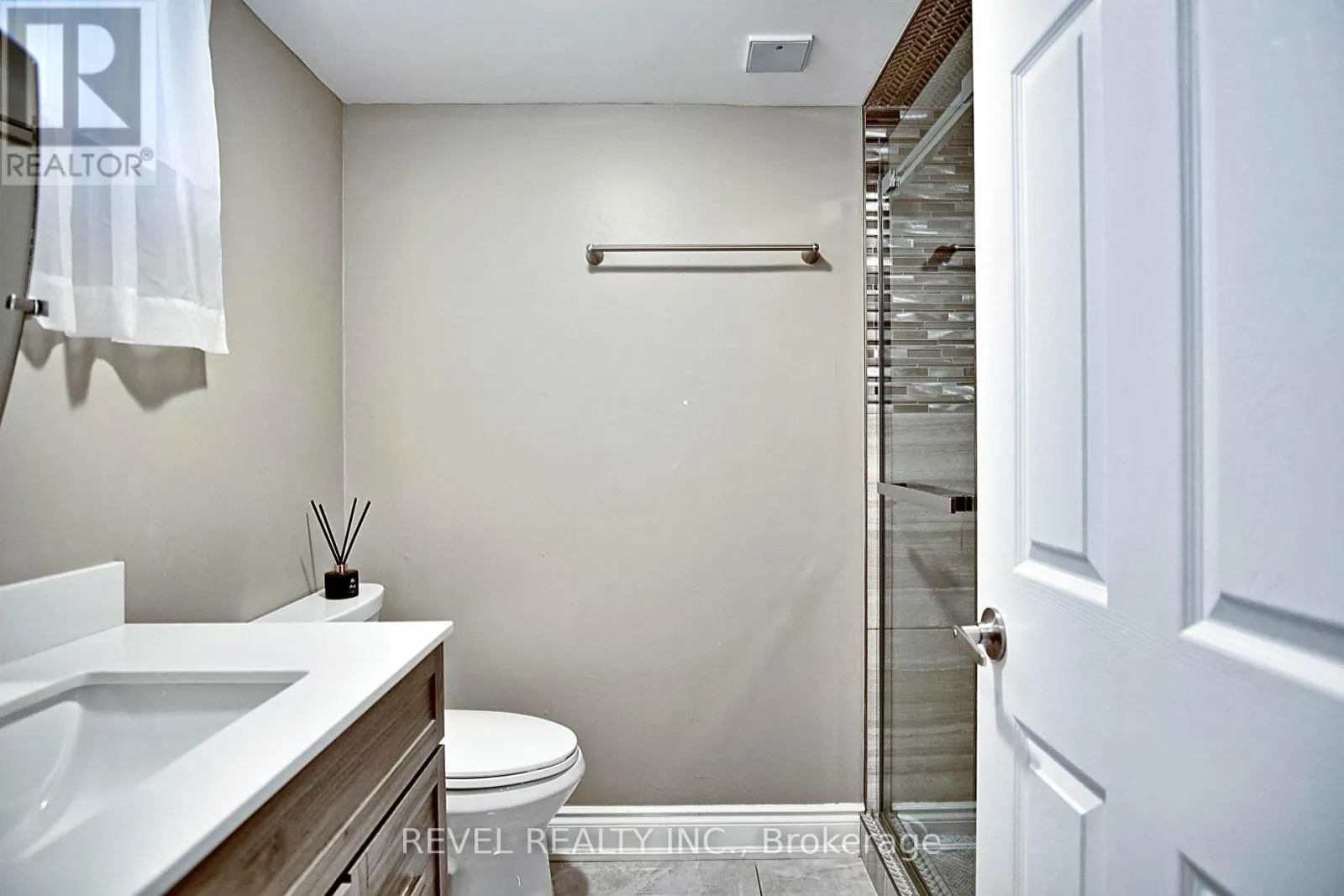 8060 BEAVERDAMS ROAD N