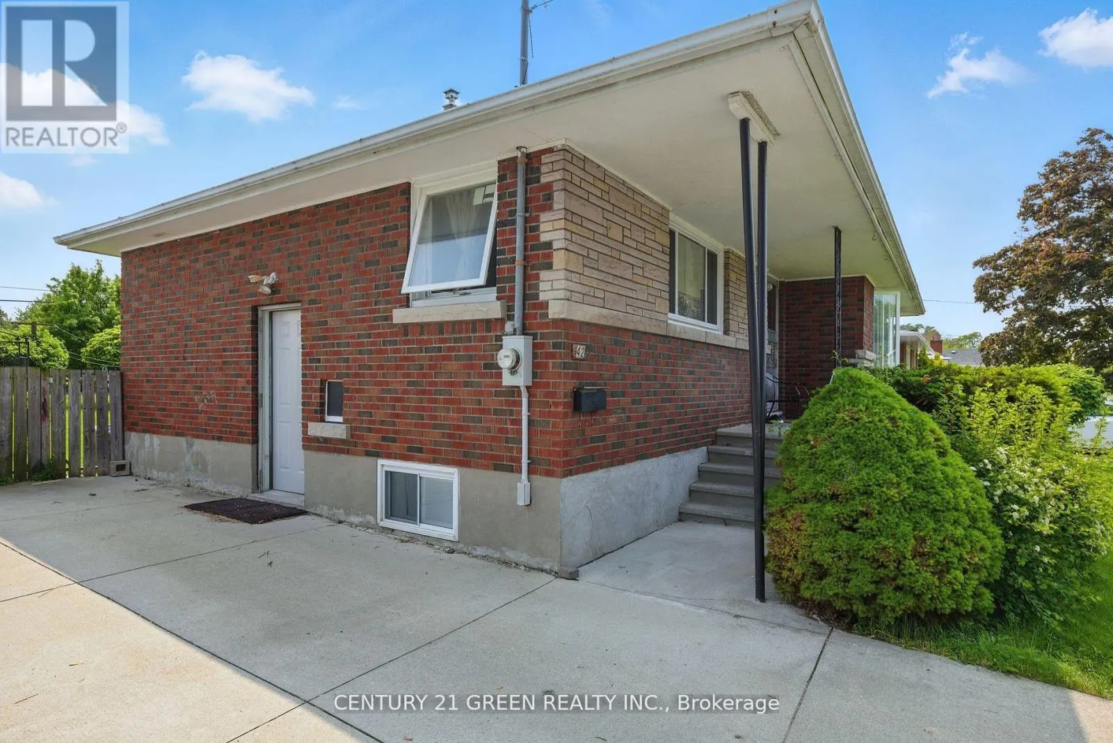 42 BLOOMFIELD AVENUE