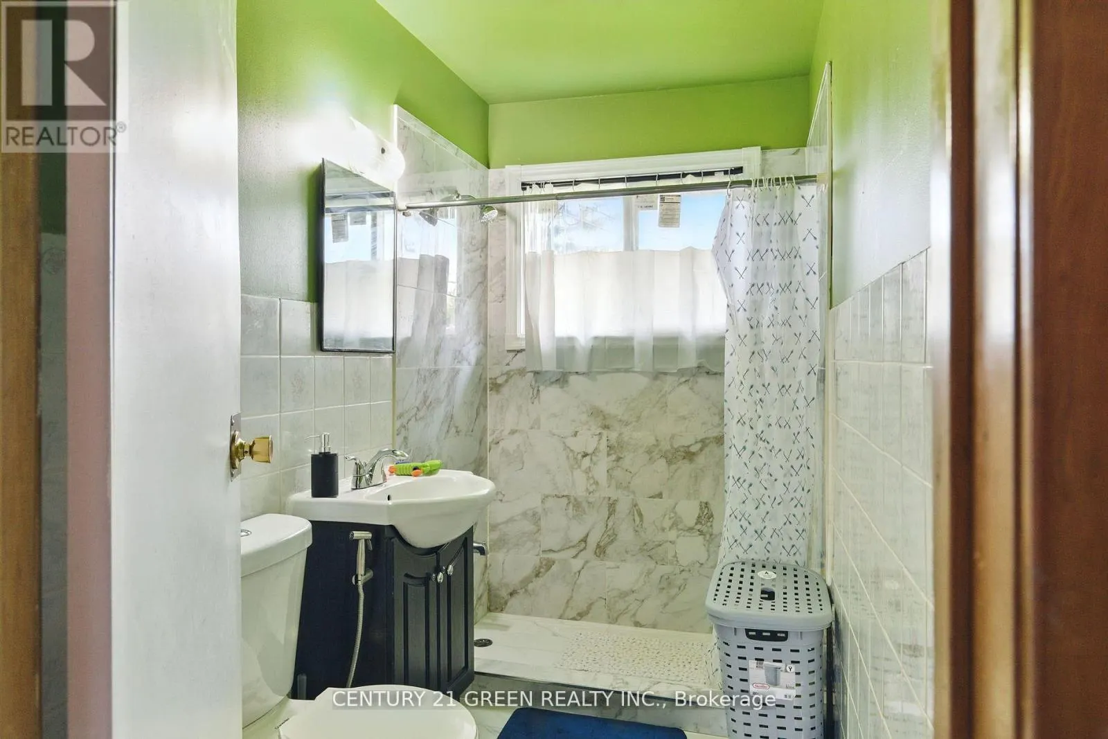 42 BLOOMFIELD AVENUE