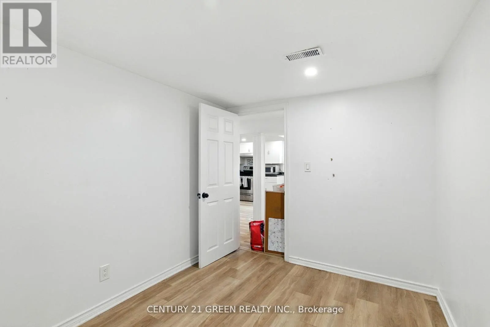 42 BLOOMFIELD AVENUE