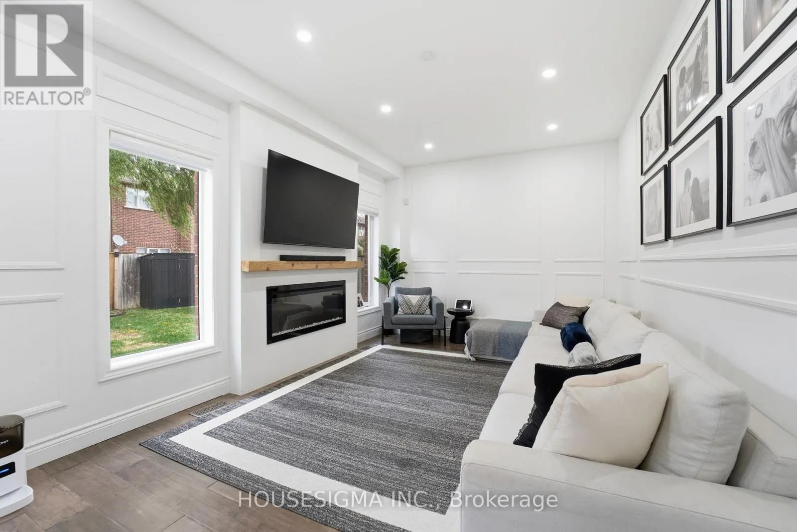 92 GLENMEADOW CRESCENT