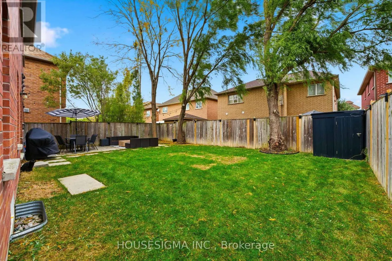 92 GLENMEADOW CRESCENT