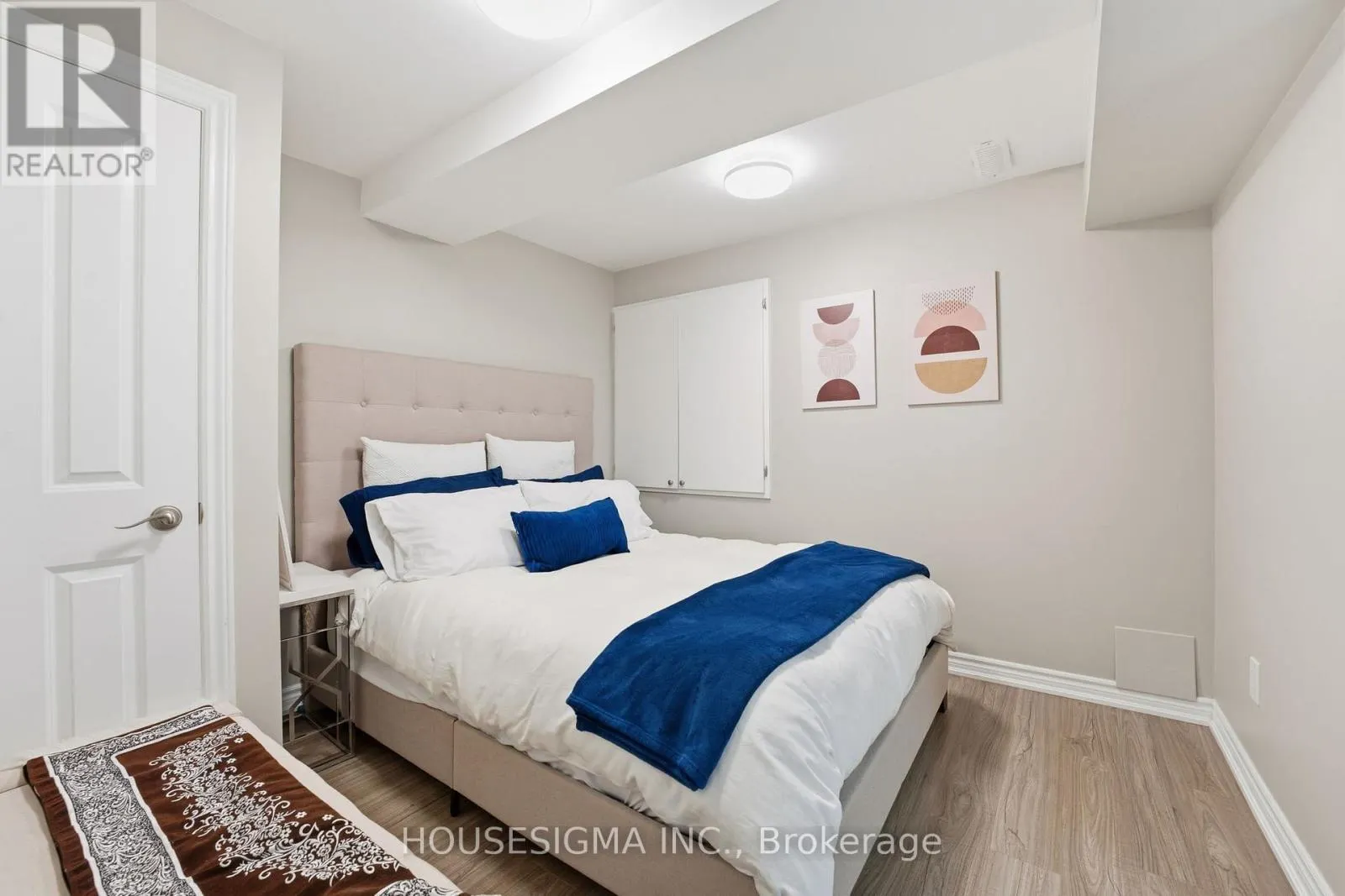 92 GLENMEADOW CRESCENT