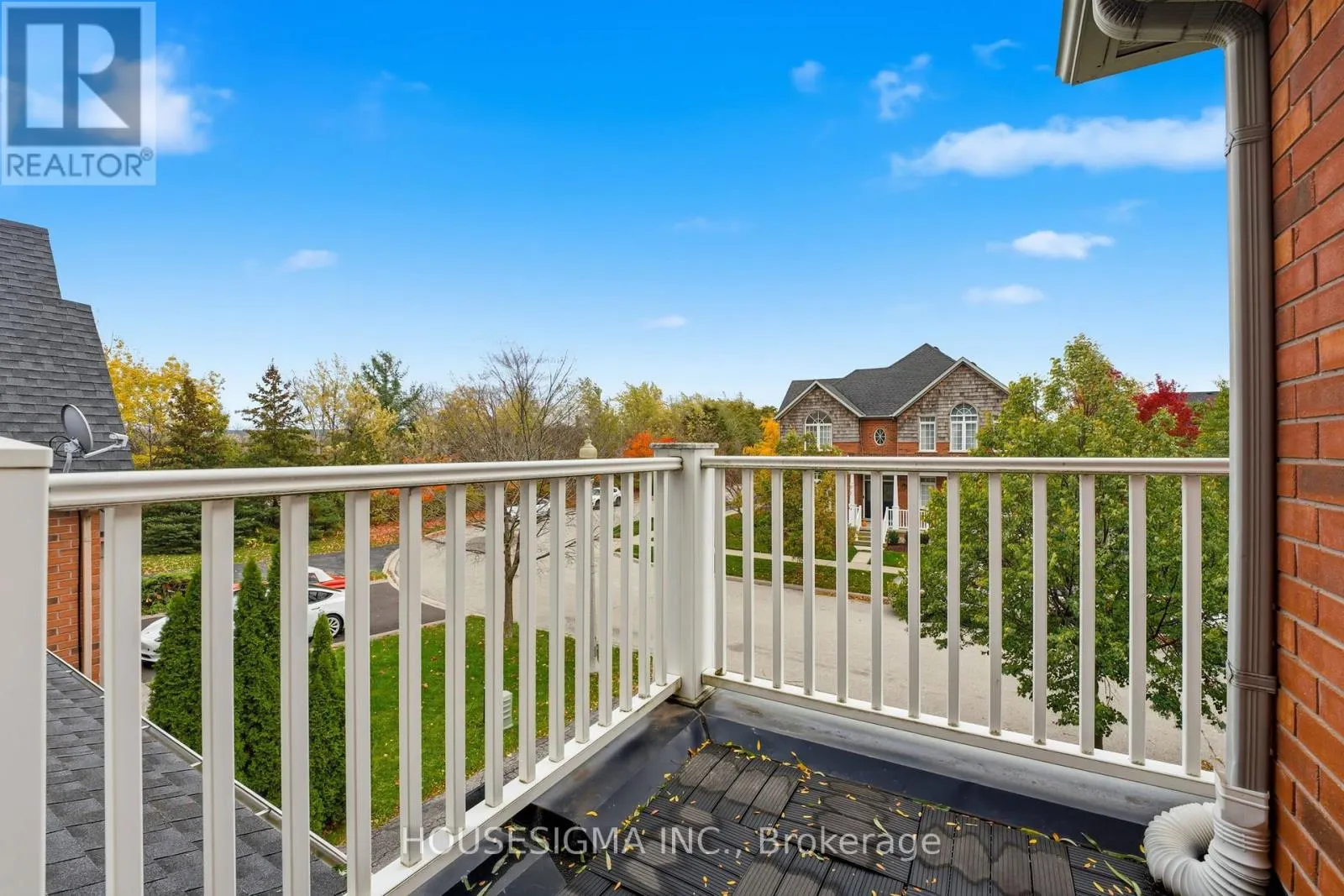 92 GLENMEADOW CRESCENT