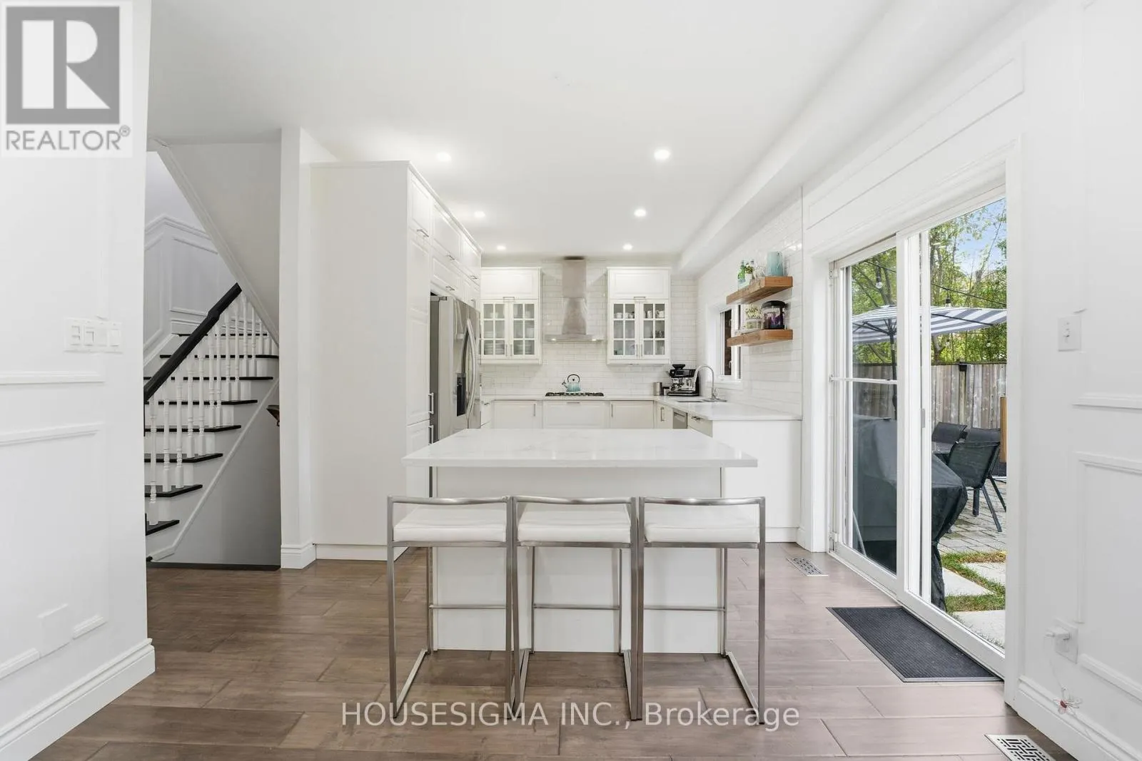 92 GLENMEADOW CRESCENT