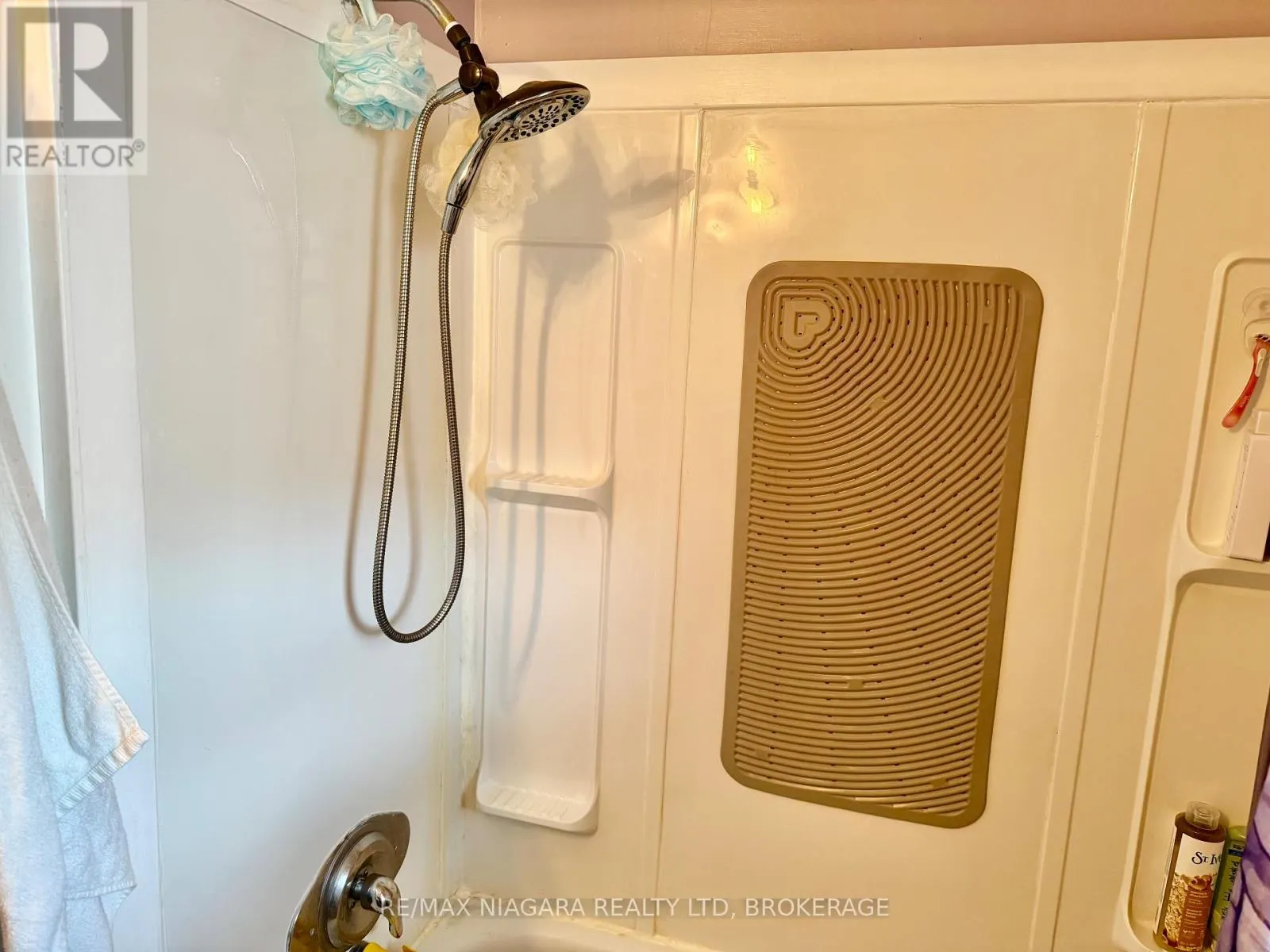 1 - 9 RIVERVIEW BOULEVARD, #1