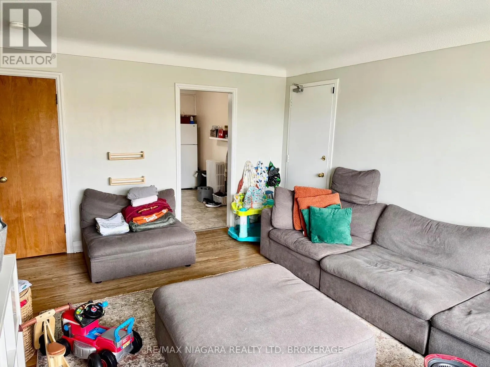 1 - 9 RIVERVIEW BOULEVARD, #1