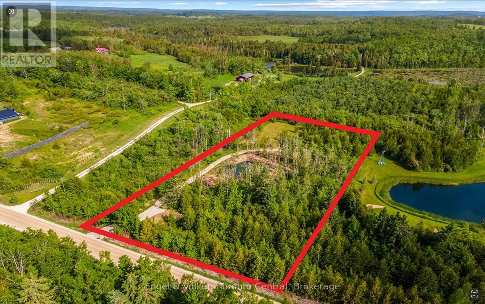 429571 8TH B CONCESSION