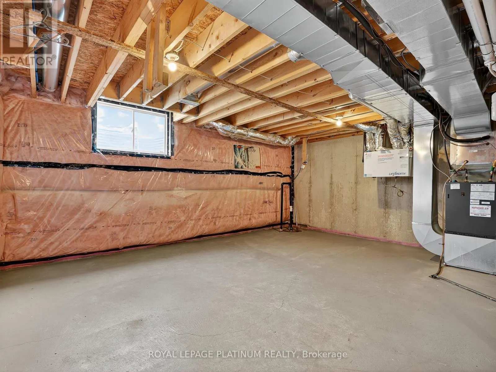 14 - 7945 OLDFIELD ROAD