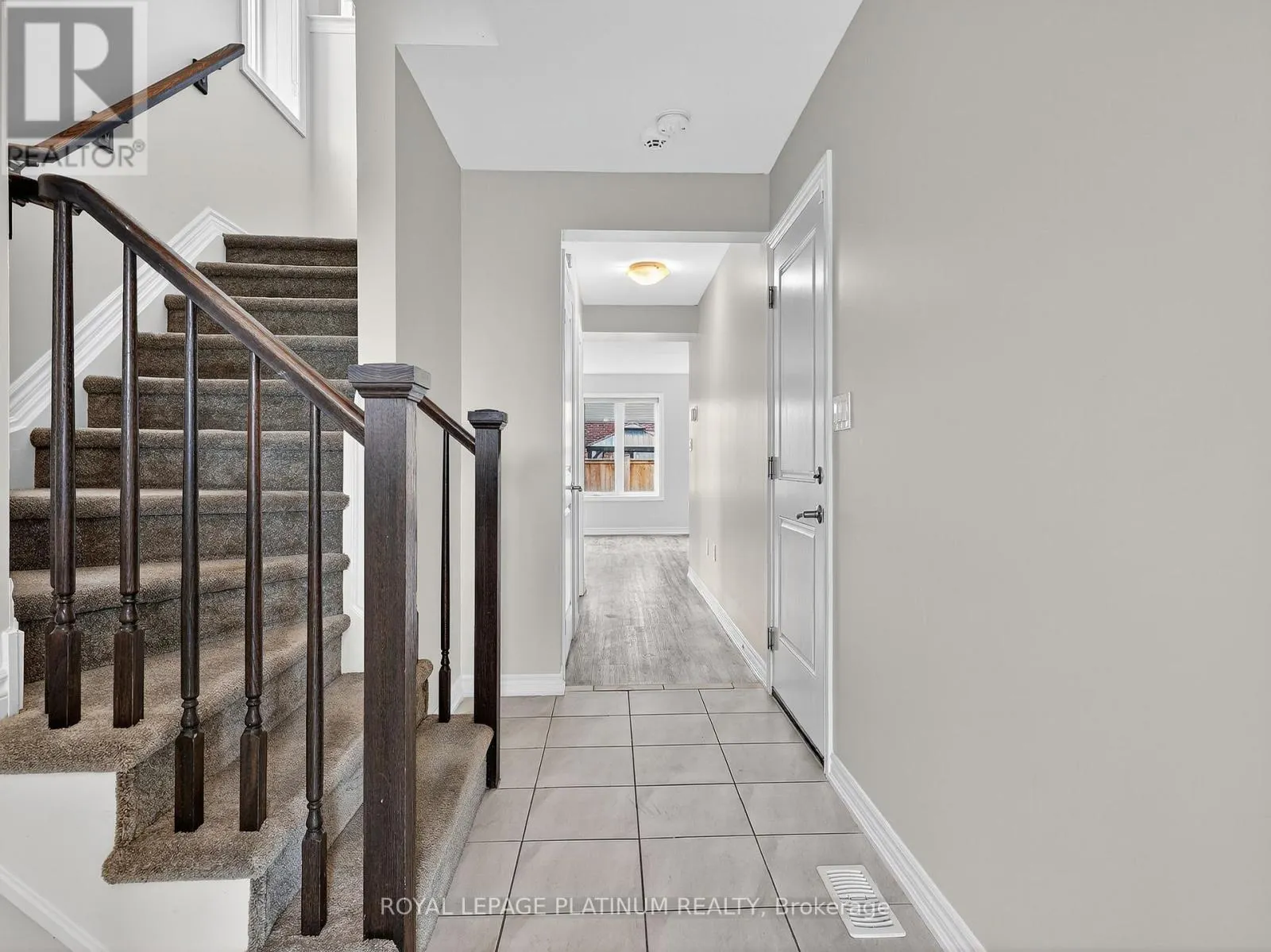 14 - 7945 OLDFIELD ROAD