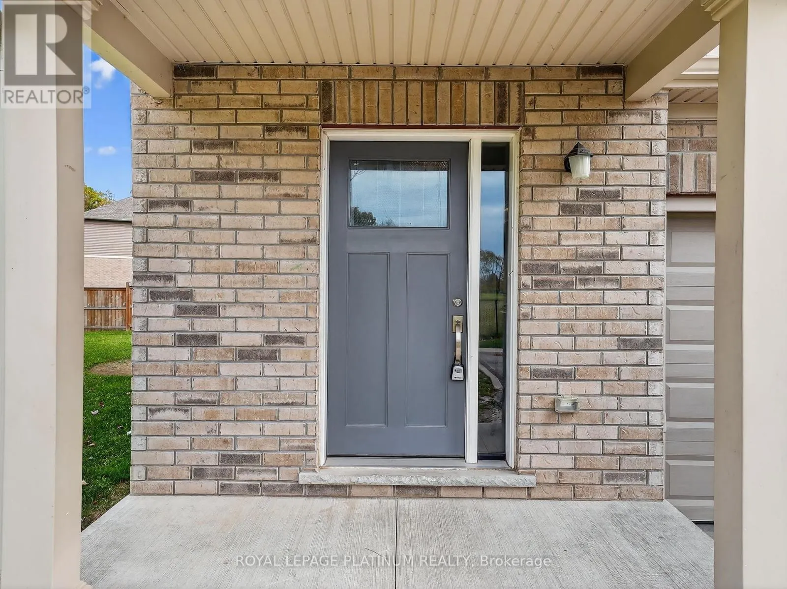 14 - 7945 OLDFIELD ROAD