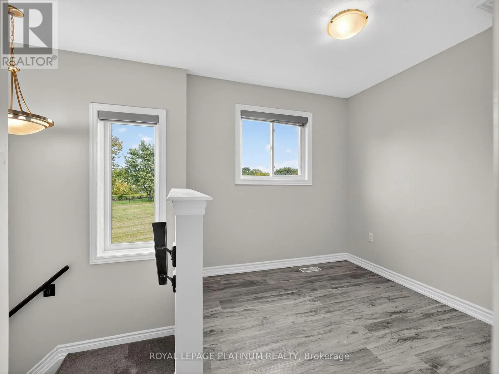 14 - 7945 OLDFIELD ROAD