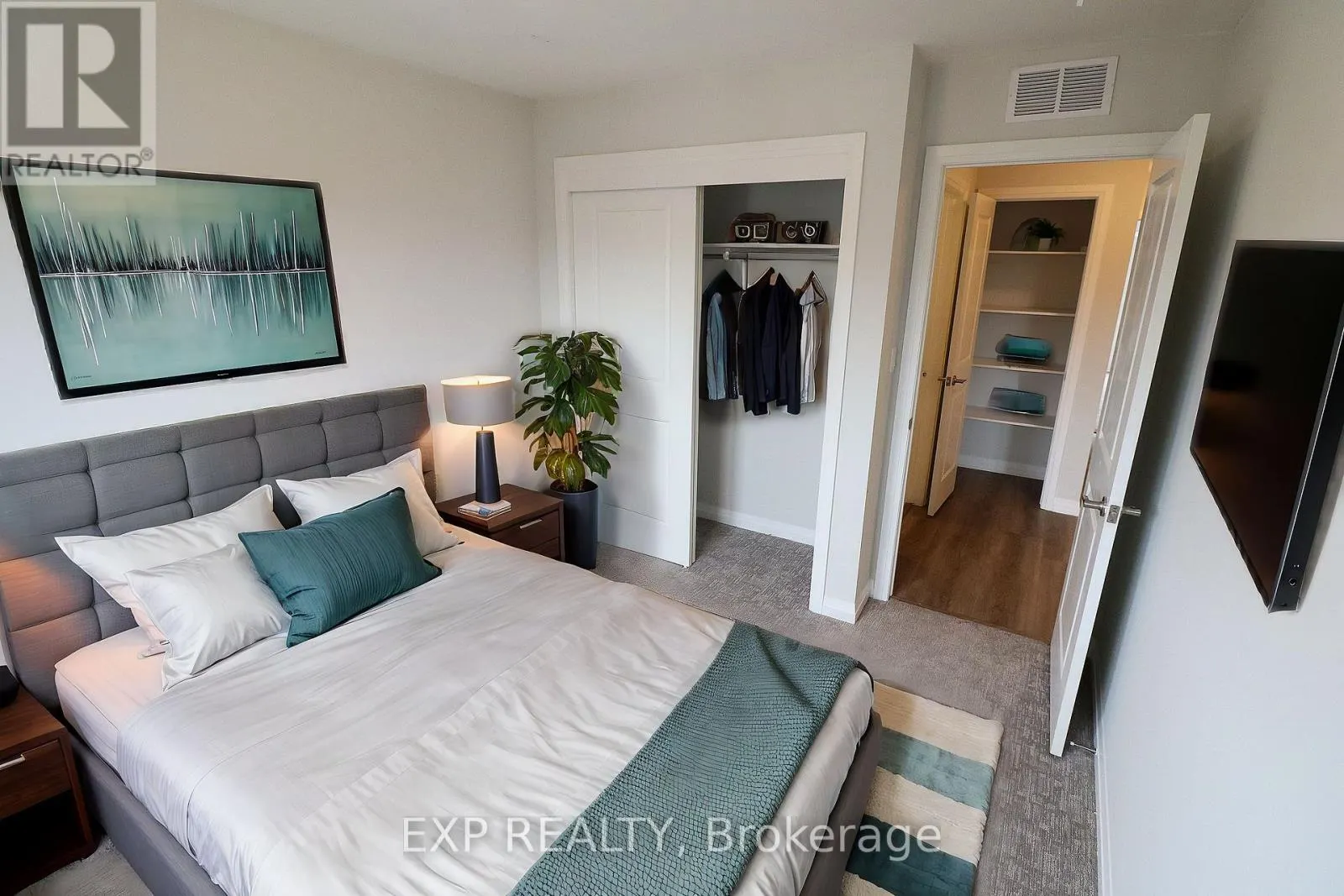 24 - 4552 PORTAGE ROAD