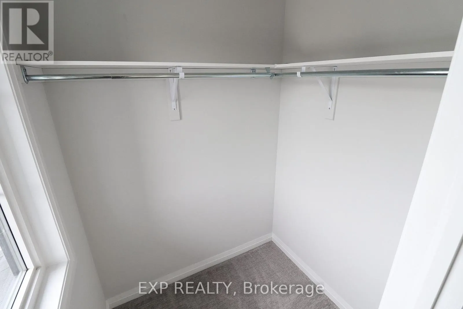 24 - 4552 PORTAGE ROAD