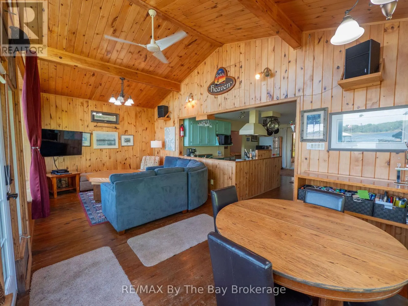 116 ISLAND 150/ BROSSEAU ISLAND