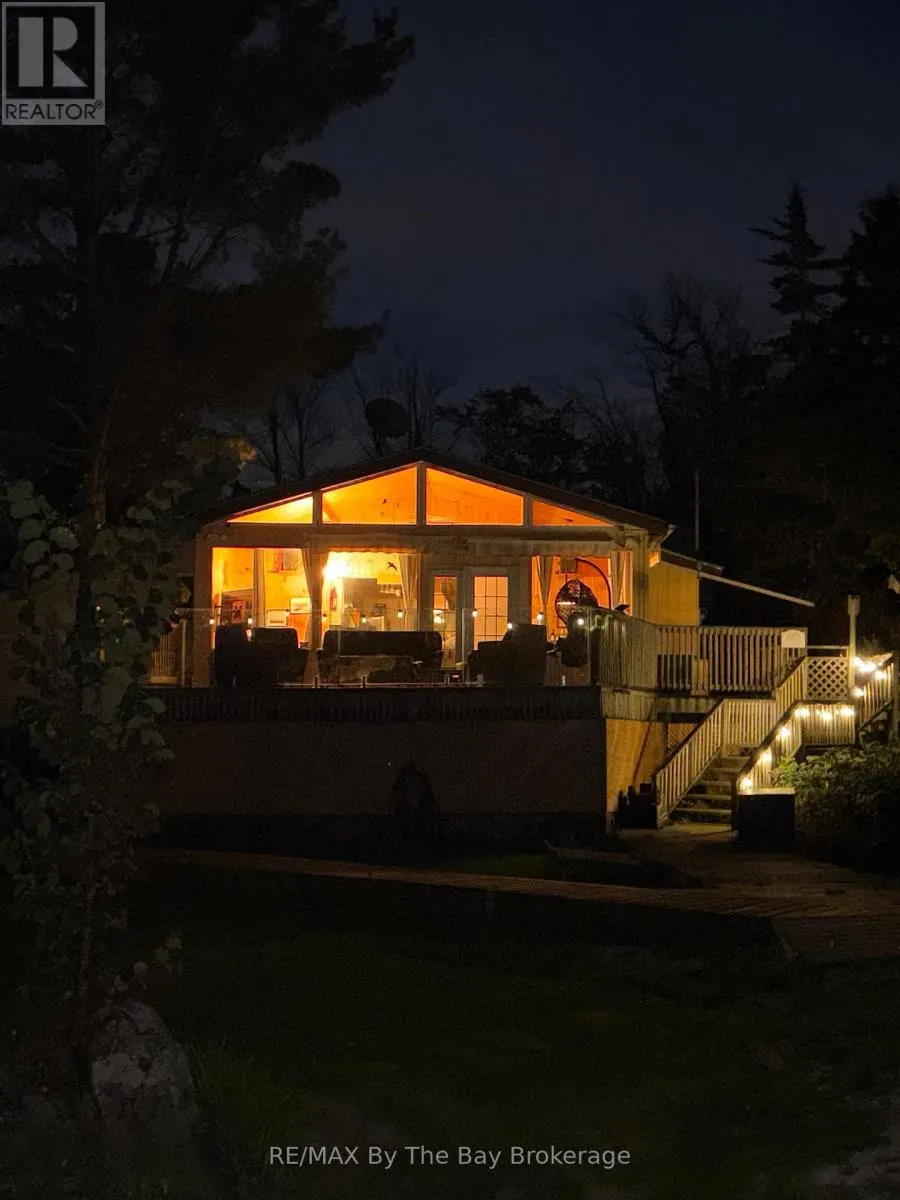 116 ISLAND 150/ BROSSEAU ISLAND