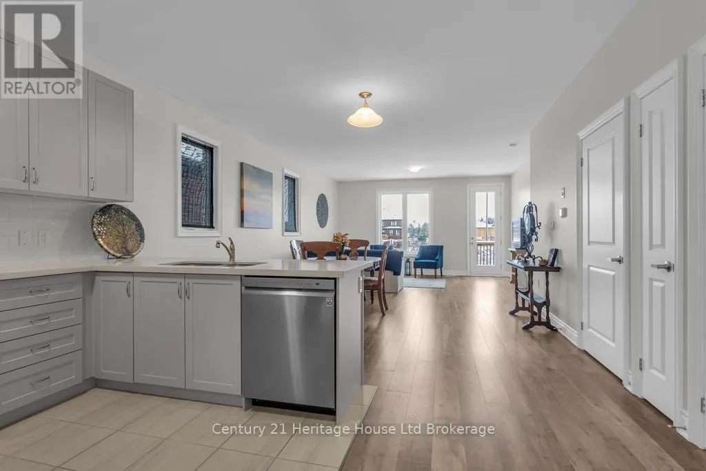 30 SEATON CRESCENT