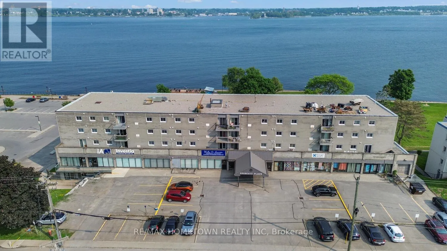 309 - 235 WATER STREET