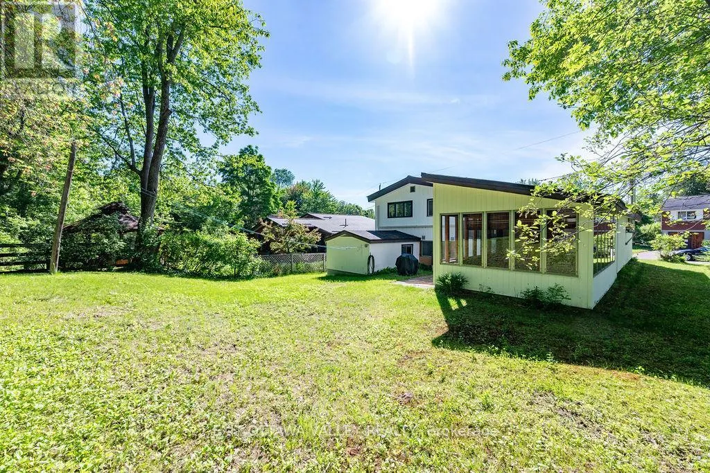 3 NEWTON CRESCENT